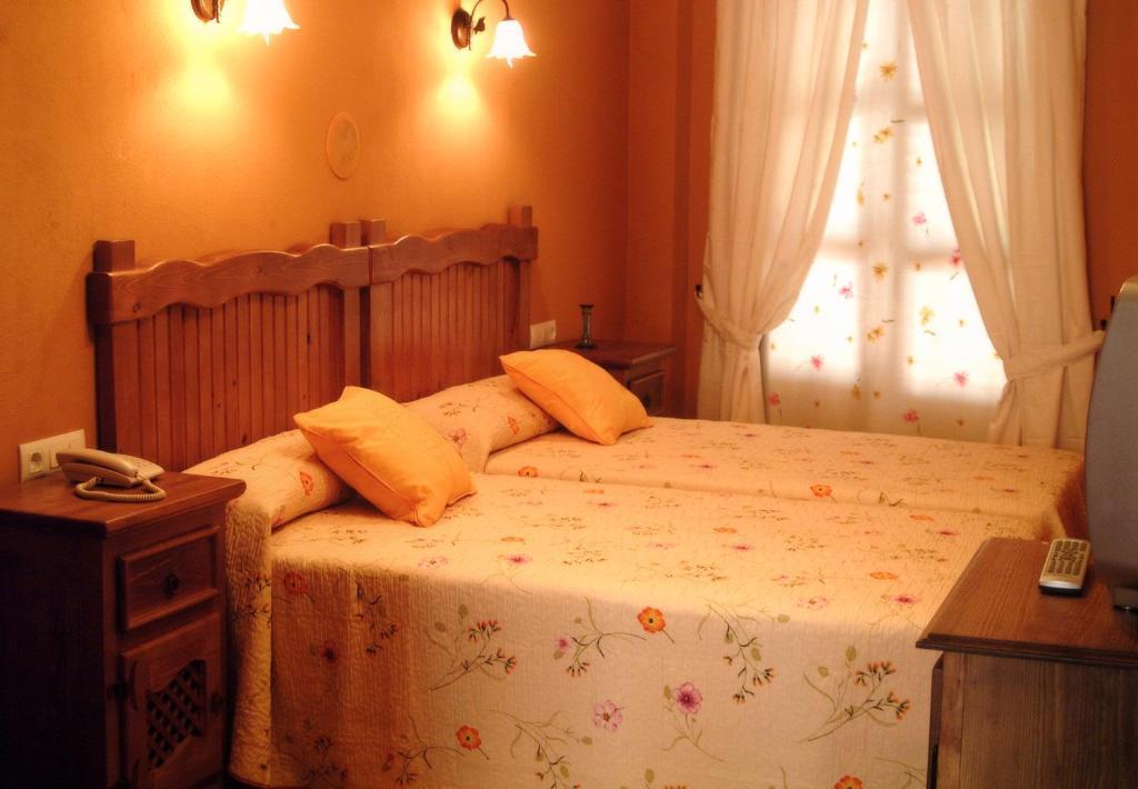 Hotel Posada Casas Viejas Benalup-Casas Viejas Oda fotoğraf